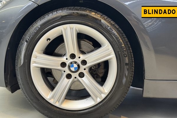 BMW 320i 2.0 SPORT 16V TURBO ACTIVE FLEX 4P AUTOMÁTICO 2015/2015